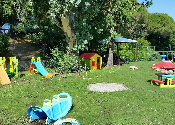 Апарт-отель Napoleon - Helloelba Проккио