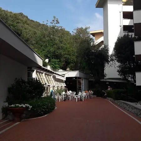 Napoleon - Helloelba Procchio (Isola d'Elba)