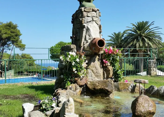 Aparthotel Napoleon - Helloelba