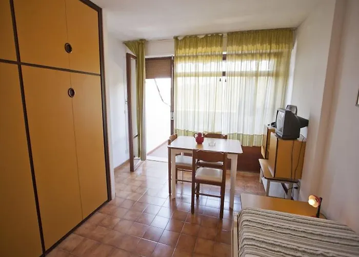 Napoleon - Helloelba Aparthotel 3*